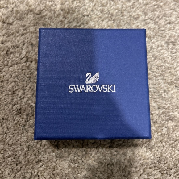 Swarovski Crystal Sparkling Dance Star Rhodium Plated Necklace and Earring Set - Picture 3 of 3